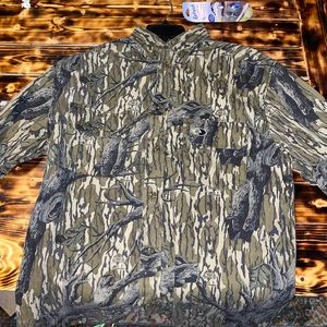 Mens large mossy oak tree stand pattern camo button down long sleeve shirt